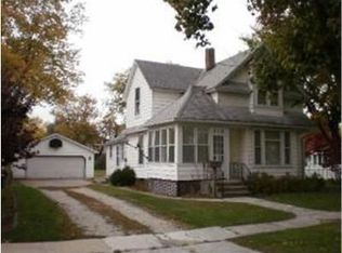 312 S Thomas St, Gilman, IL 60938