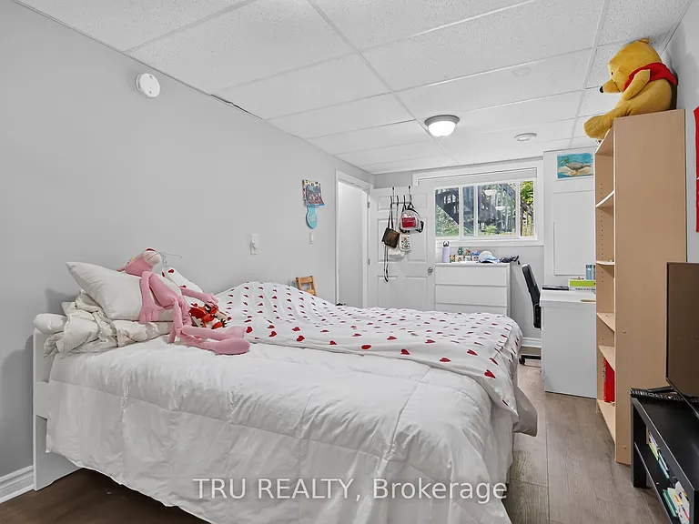 2376 Kinburn Side Rd — Photo 30