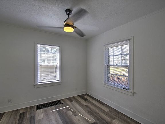 5th image of 230 S 16th St