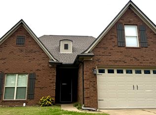 40 Lake Front Dr N, Hernando, MS 38632