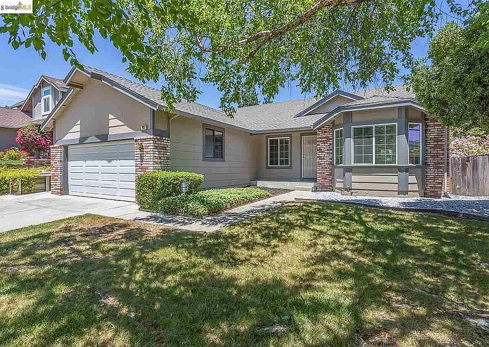 2nd image of 413 Agate Ct