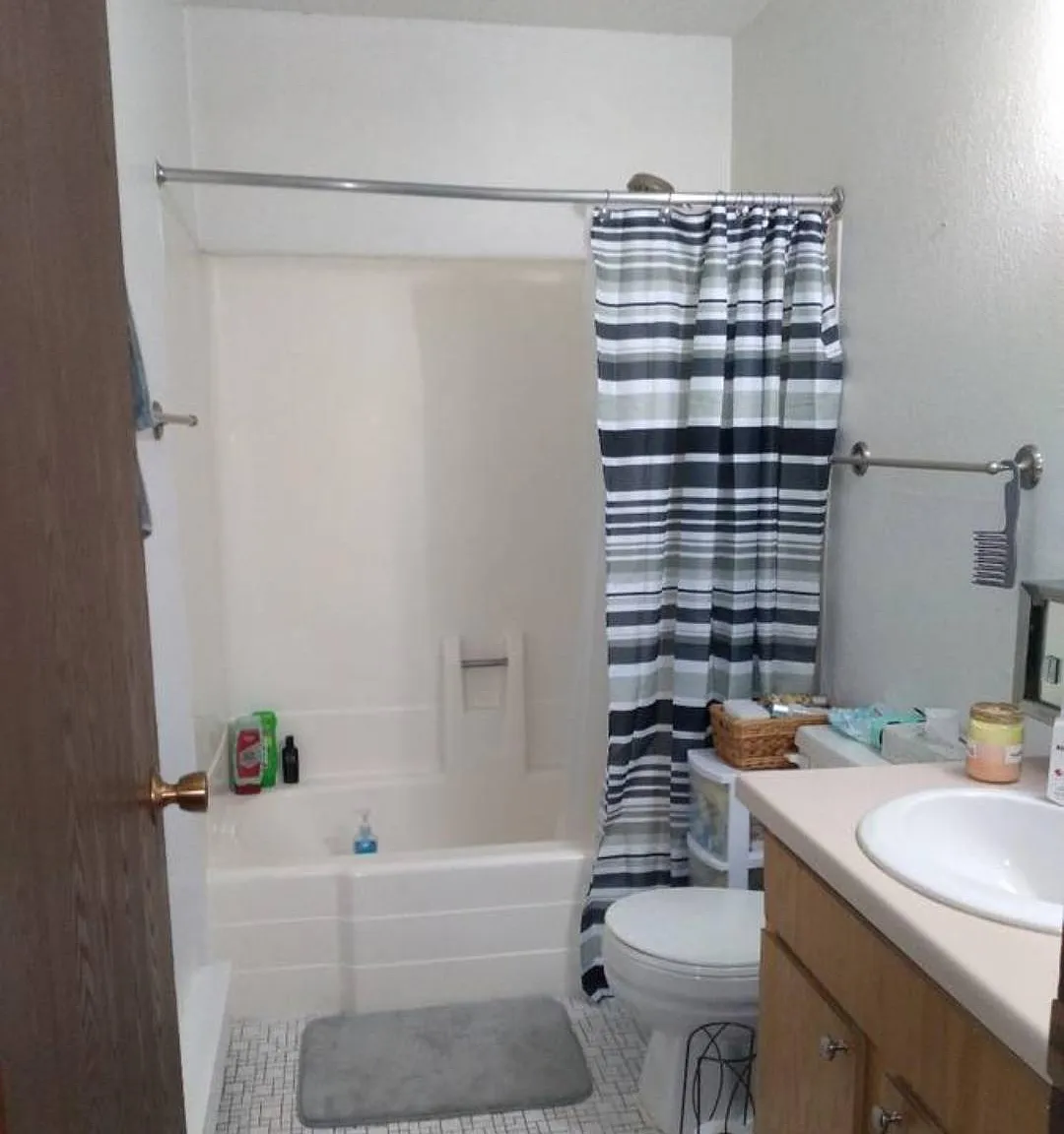 900 Lakeshore Dr — Photo 1
