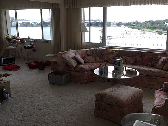 4th image of 100 Bluff View Dr APT 612C