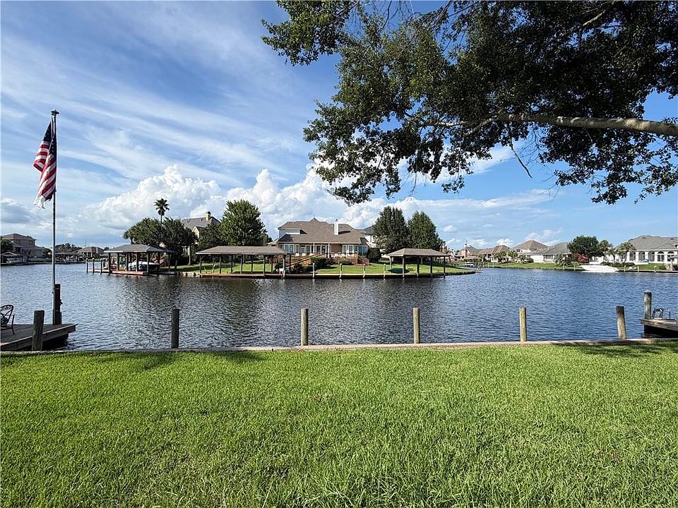 2nd image of 418 Eden Isles Blvd