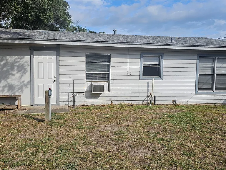 1213 W Terrace Blvd — Photo 33