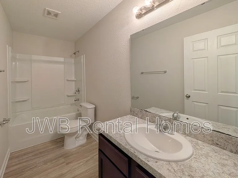 8498 McGirts Village Ln — Photo 10