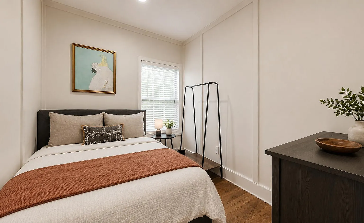 4 bed, 4.0 bath, $676 — Photo 1