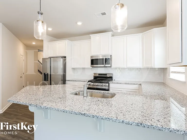 619 Goldburn Way — Photo 6