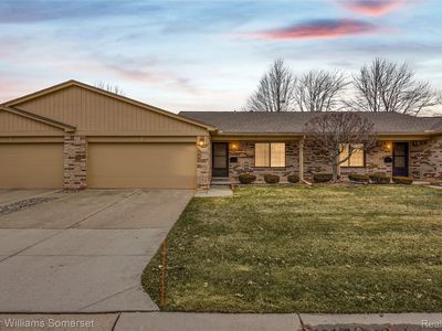 16999 Barbarosa Ln, Clinton Township, MI, 48038
