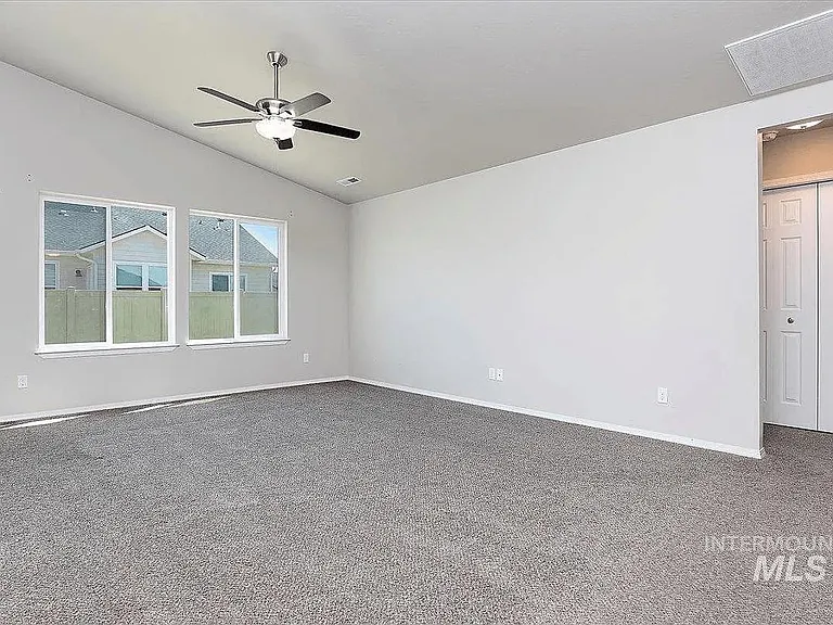759 Pronghorn Dr — Photo 5