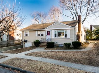 6 Grandview Ave, Peabody, MA 01960