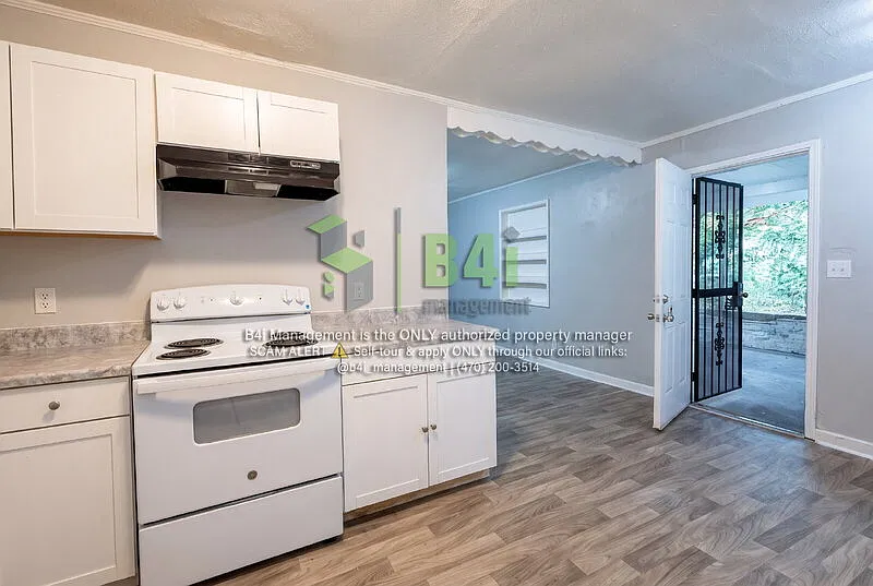 2460 Brevard Dr