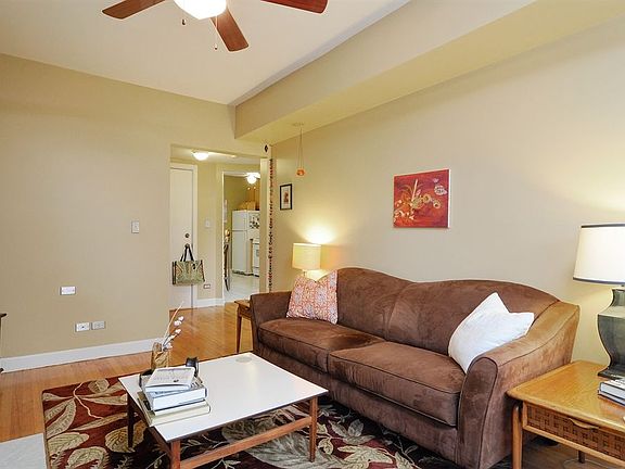 3rd image of 2915 W Leland Ave #E2