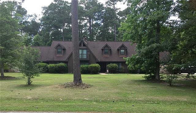 1st image of 814 Pine Alley Dr