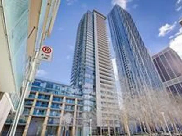 18 Yorkville Ave, Toronto, ON