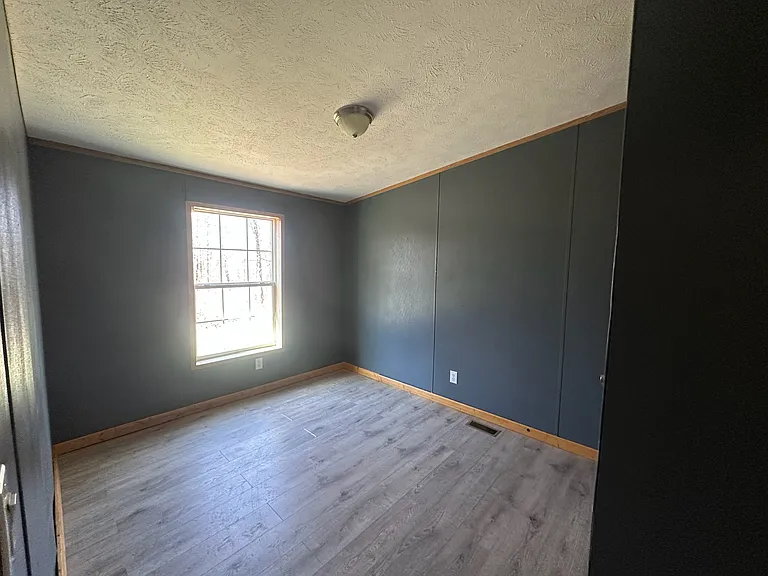 24968 Locke Rd — Photo 21