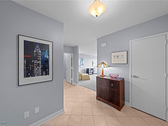 3rd image of One Bratenahl Place Blvd #908