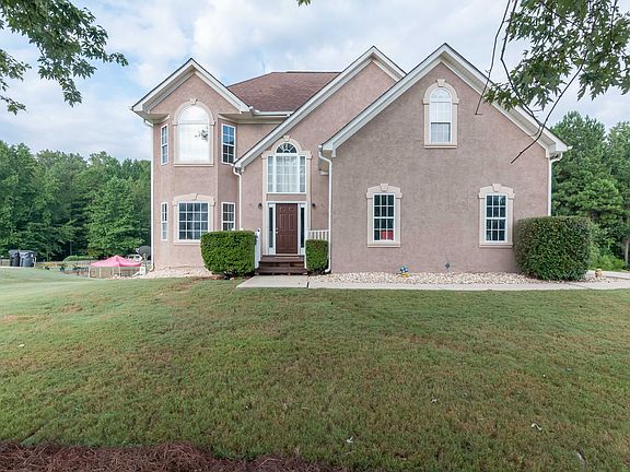 3rd image of 69 Waterford Pl