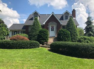 511 Athena Dr, Delmont, PA