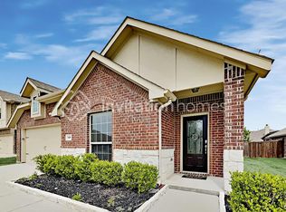 120 Griffin Ave, Fate, TX 75189