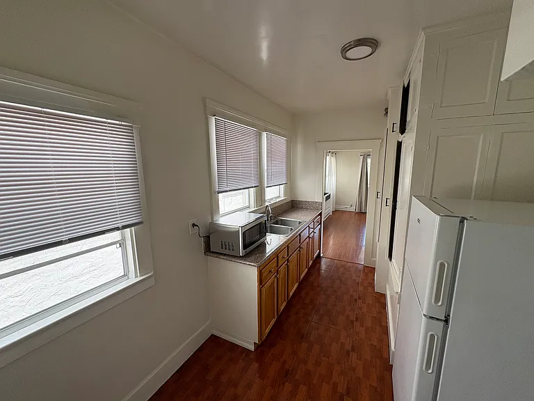 1635 N Alexandria Ave #5 — Photo 8