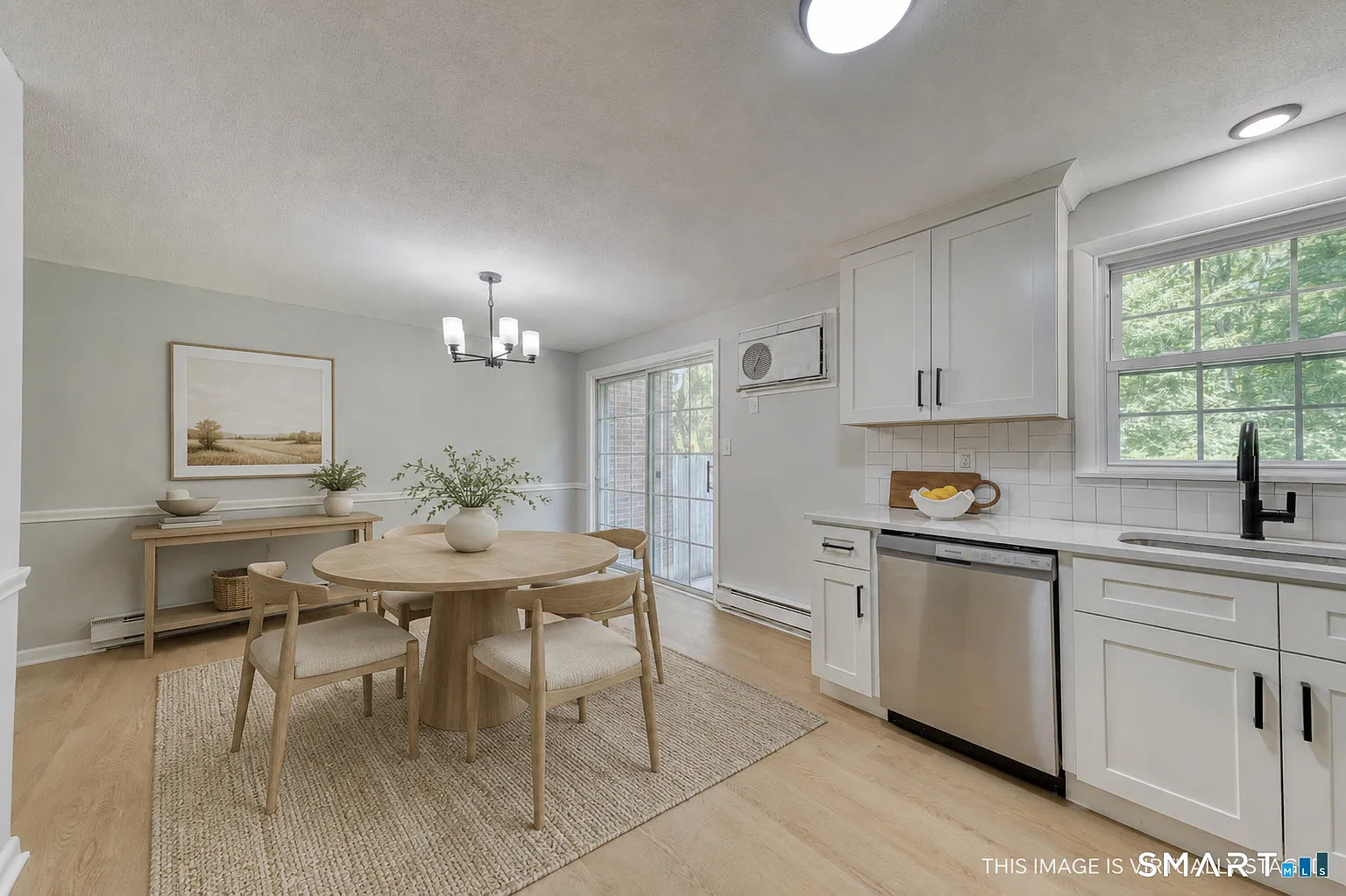 2 bed, 1.5 bath, 1340 sqft, $2,900 — Photo 2