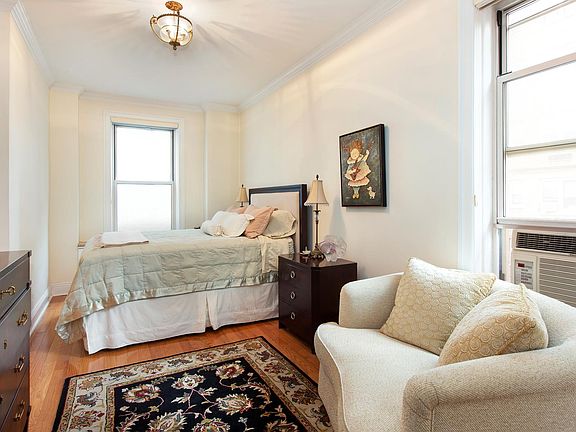 4th image of 12 E 87th St APT 7D