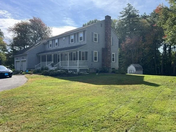330 Pelham Rd, Dracut, MA 01826