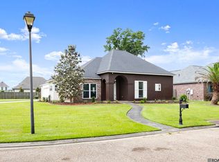 36385 Crestway Ave, Prairieville, LA 70769