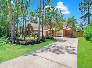 15 Shiny Pebble Pl, Spring, TX 77381