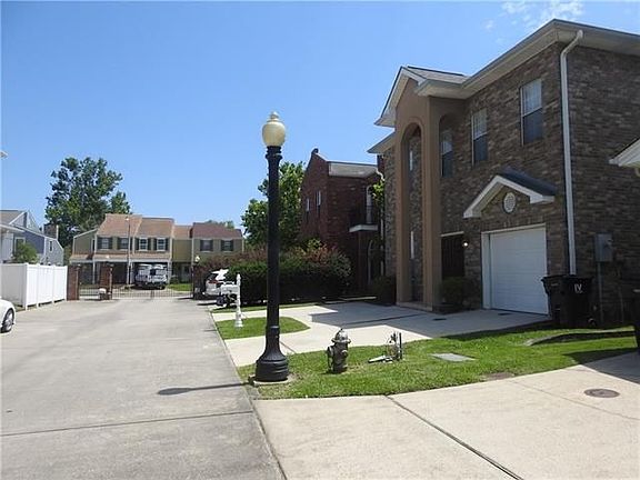 4th image of 4228 Chateau Lafitte Dr N