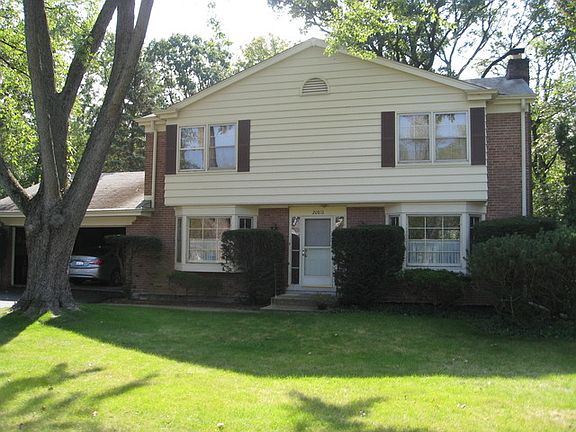 3rd image of 20816 Greenwood Dr