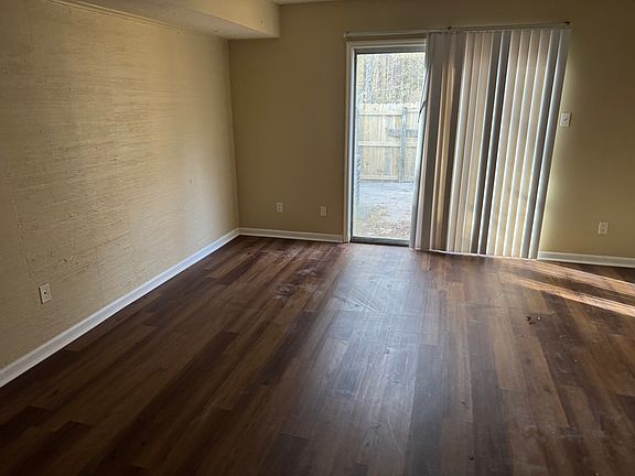2nd image of 3735 Cambridge Station Dr