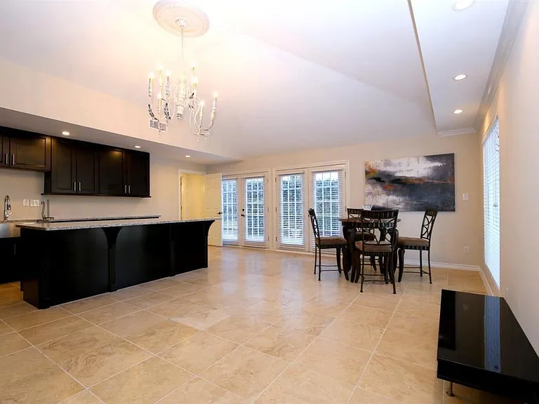 5501 Aspen St — Photo 3