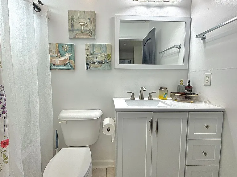 615 Amhearst Row — Photo 27