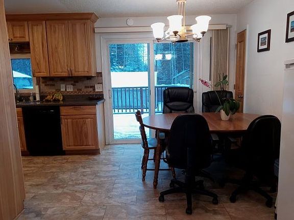 3rd image of 2068 Bridgewater Dr