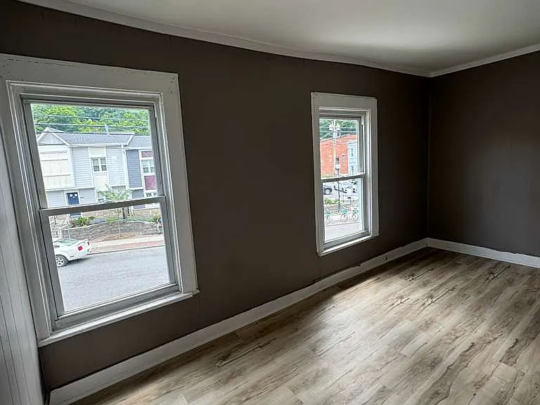 305 Jackson St #2 — Photo 8