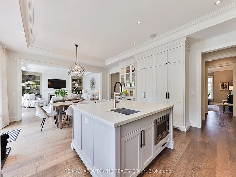 408 Saville Cres — Photo 8