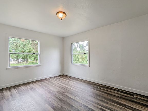 5th image of 8008 44th St NE