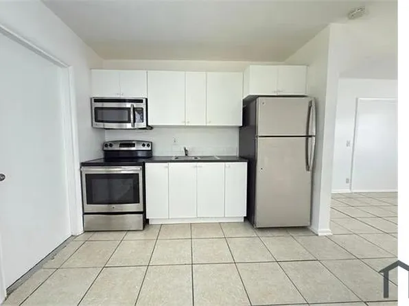 1172 W 34th St APT 1, Riviera Beach, FL 33404