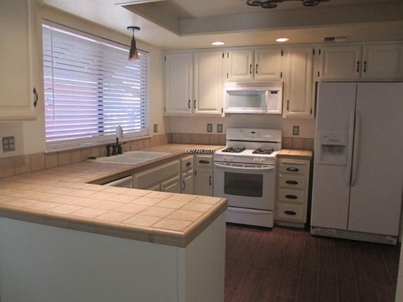 5th image of 2816 Crystal Bay Dr