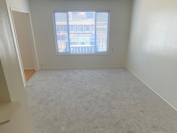 3rd image of 1311 40th Ave APT 4