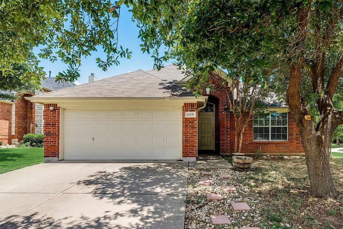 5316 Bigwood Ct, Grand Prairie, TX 75052 Zillow