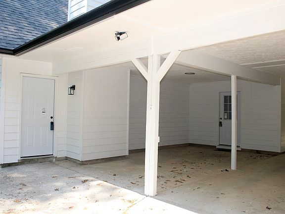 4th image of 895 Waterview Dr