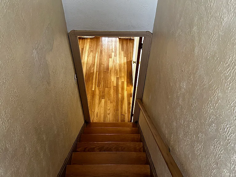 4823 Russell Ave — Photo 6