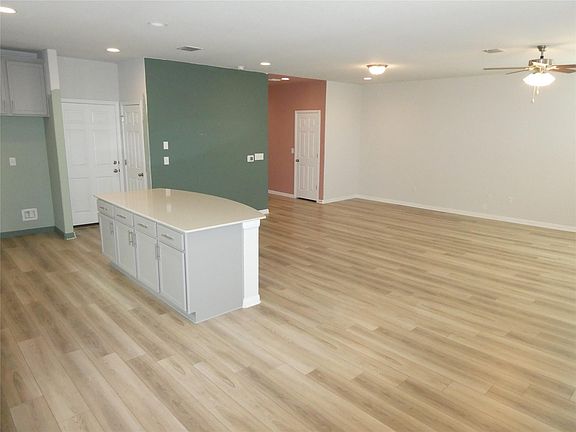 5th image of 10906 Sentinel Ln