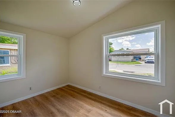 259 Jefferson St — Photo 12