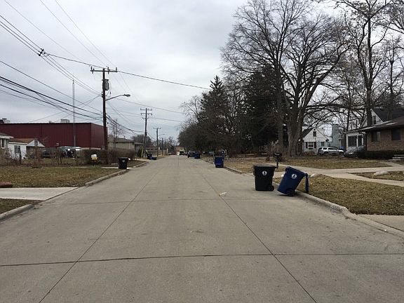 5th image of 15060 Garfield Ave