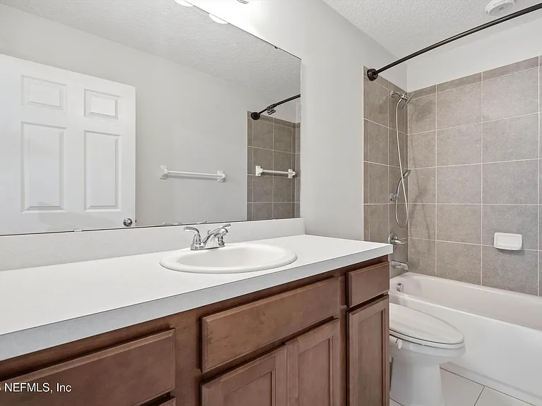 9847 Sailor Dr — Photo 24
