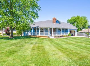 2899 W Westview St, Springfield, MO 65807